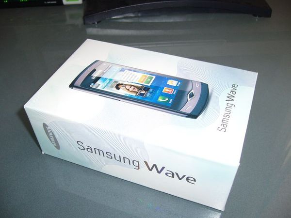 Samsung S8500 Wave ausgepackt
